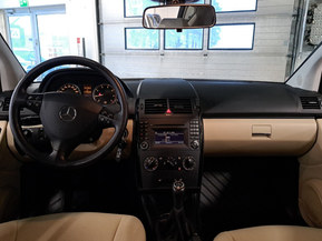 Mercedes-Benz A