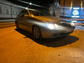 Mercedes-Benz E