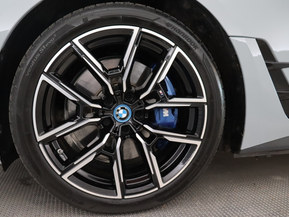 BMW i4 M50