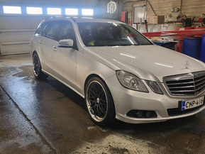 Mercedes-Benz E