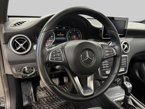 Mercedes-Benz A