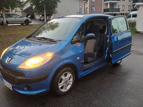Peugeot 1007