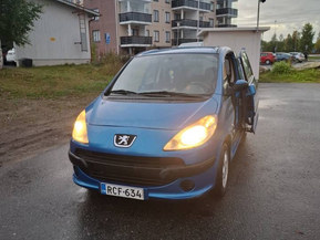 Peugeot 1007