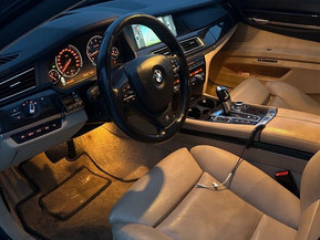 BMW 750