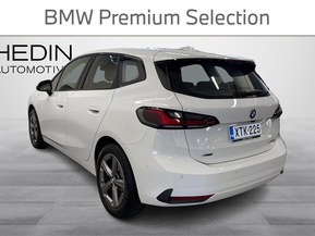BMW 225