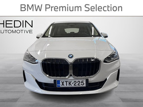 BMW 225