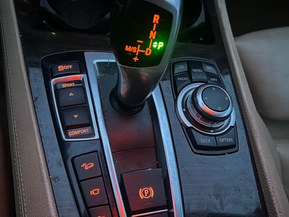 BMW 750