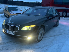 BMW 750