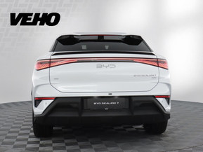 BYD Sealion 7