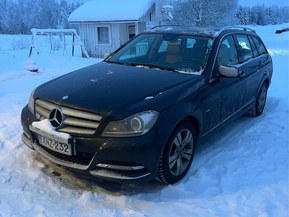 Mercedes-Benz 220