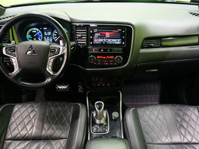 Mitsubishi Outlander PHEV