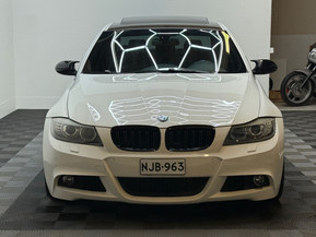 BMW 335