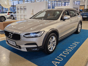 Volvo V90 Cross Country