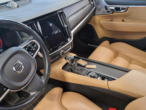 Volvo V90 Cross Country