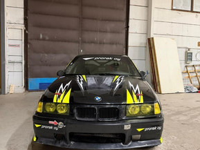 BMW 325