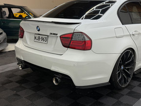 BMW 335