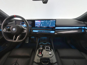 BMW i5 M60