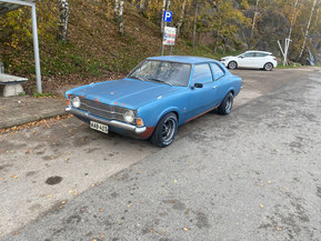 Ford Cortina