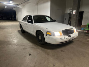 Ford Crown Victoria
