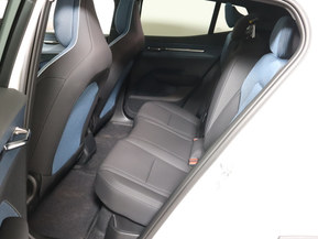 Volvo EX30 Cross Country