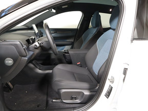 Volvo EX30 Cross Country