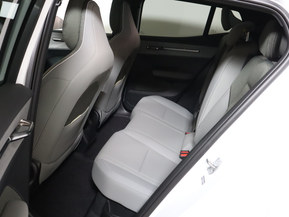 Volvo EX30 Cross Country