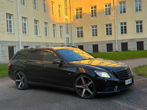 Mercedes-Benz E