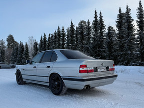 BMW 525