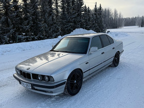 BMW 525