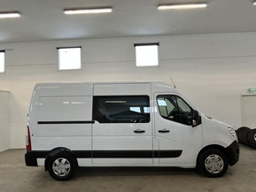 Nissan NV400