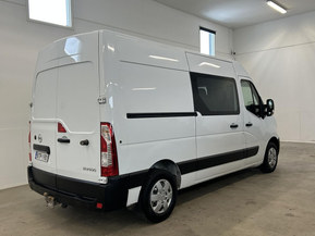 Nissan NV400