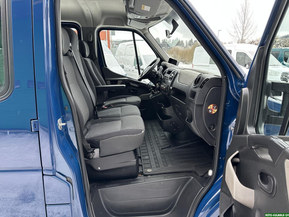 Nissan NV400