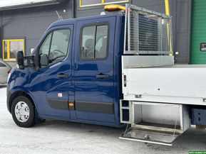 Nissan NV400