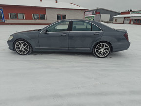 Mercedes-Benz S