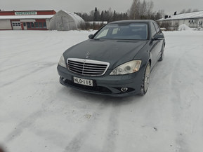 Mercedes-Benz S
