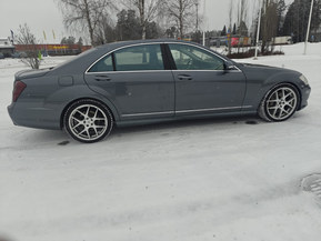 Mercedes-Benz S
