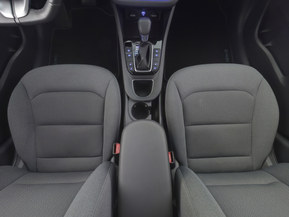 Hyundai Ioniq Plug-In