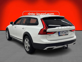 Volvo V90 Cross Country
