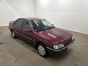 Peugeot 405