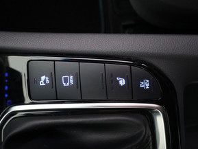 Hyundai Ioniq Plug-In