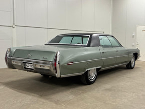 Cadillac De Ville