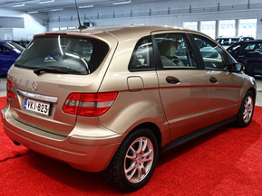 Mercedes-Benz B
