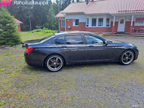 BMW 730
