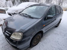 Nissan Almera Tino