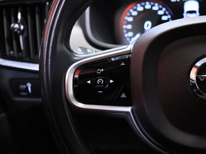 Volvo V90 Cross Country