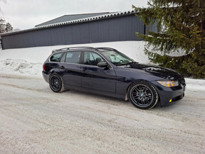 BMW 330