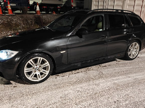 BMW 330