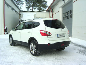 Nissan Qashqai+2