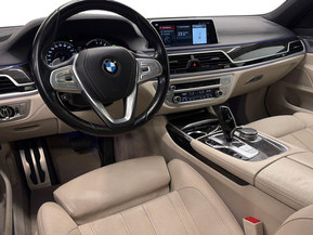 BMW 740