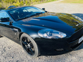 Aston Martin DB9